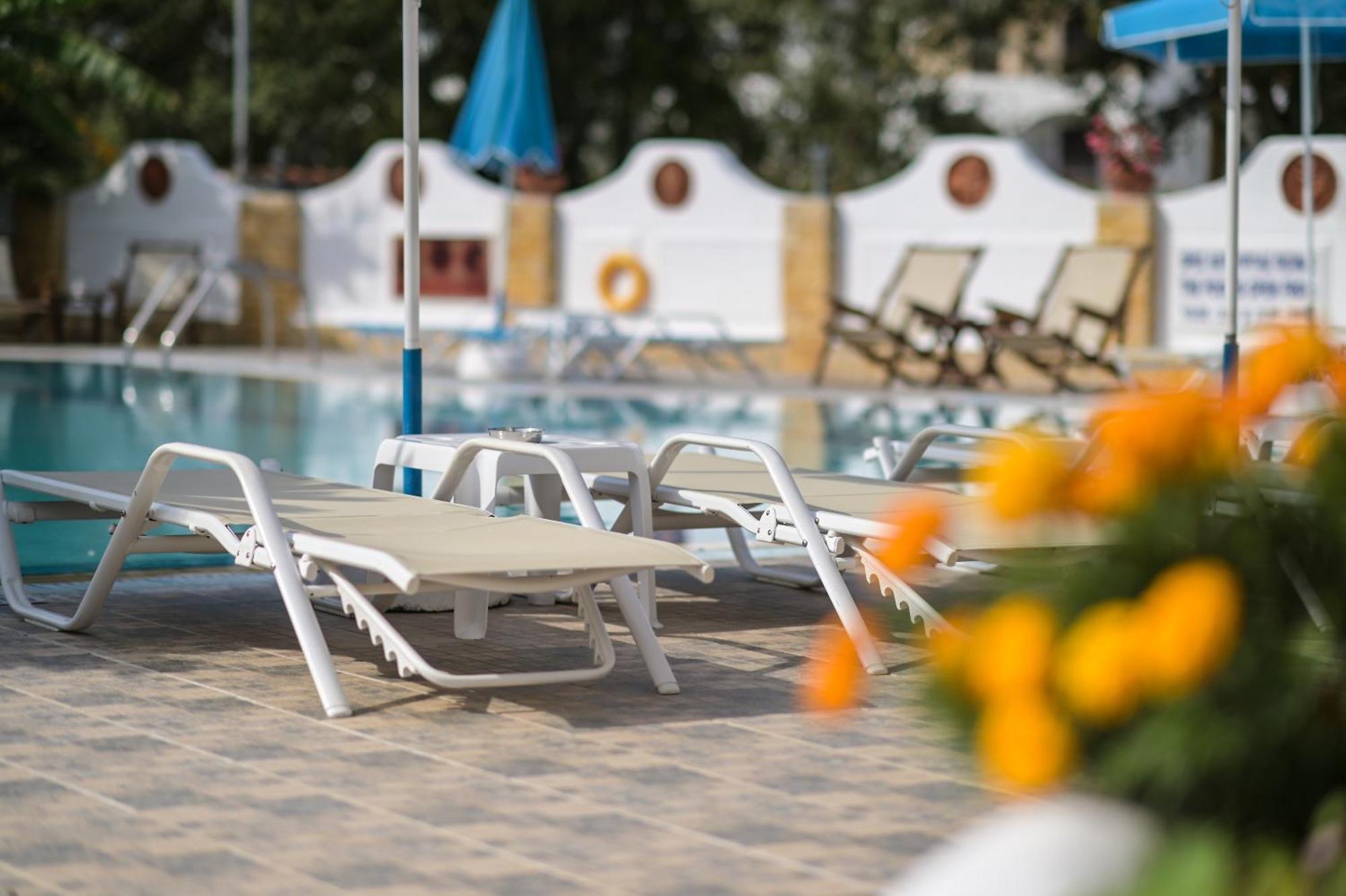 Estia Hotel Fourka Exterior photo